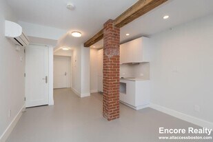461 Massachusetts Ave in Boston, MA - Building Photo
