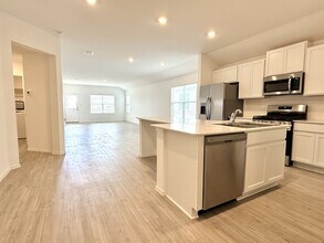 289 Sormonne Lp in Kyle, TX - Building Photo - Building Photo