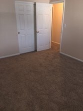 1127 Churchway Ct in Mukwonago, WI - Building Photo - Building Photo