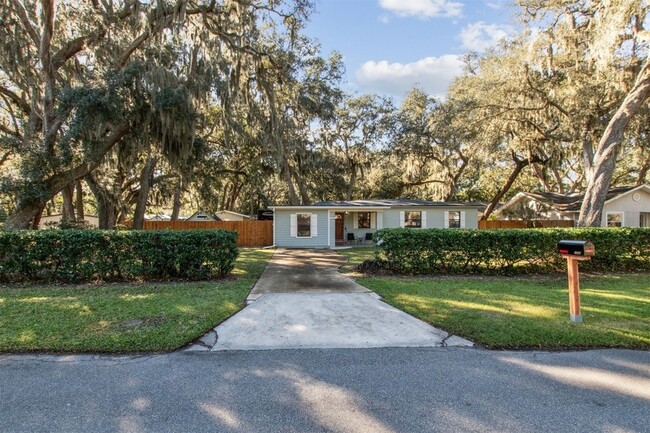 1504 Leon St in Fernandina Beach, FL - Building Photo - Building Photo