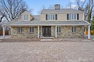 95 Westons Mill Rd in East Brunswick, NJ - Building Photo