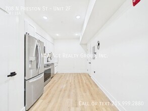 708 N Preston St, Unit Unit 2F in Philadelphia, PA - Building Photo - Building Photo