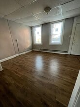 12 E Andrew St in Lancaster, PA - Building Photo - Building Photo