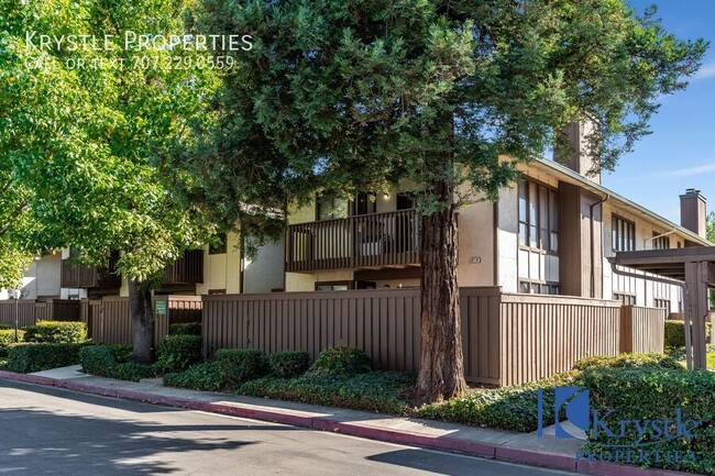 2416 Shadow Ln in Antioch, CA - Foto de edificio - Building Photo