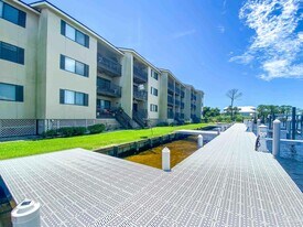 14100 River Rd in Pensacola, FL - Building Photo