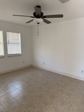 1761 El Mar Ln in Seabrook, TX - Building Photo - Building Photo