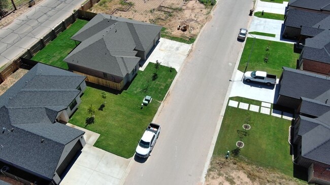 1004 Killdeer Ct in Midland, TX - Building Photo - Building Photo