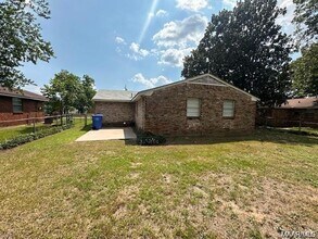 212 Juniper Ct in Prattville, AL - Building Photo - Building Photo