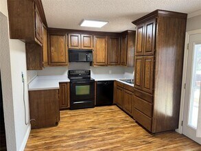 1022 Hummingbird Trail in Grapevine, TX - Building Photo - Building Photo