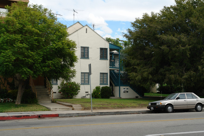 1031 E Glenoaks Blvd in Glendale, CA - Foto de edificio - Building Photo