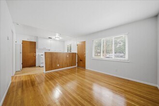 1155-1155 Rodeo Way in Sacramento, CA - Building Photo - Building Photo