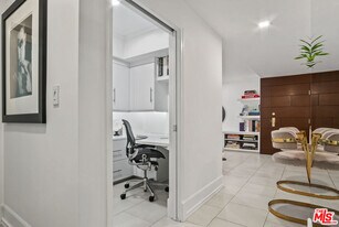 1230 Horn Ave in West Hollywood, CA - Building Photo