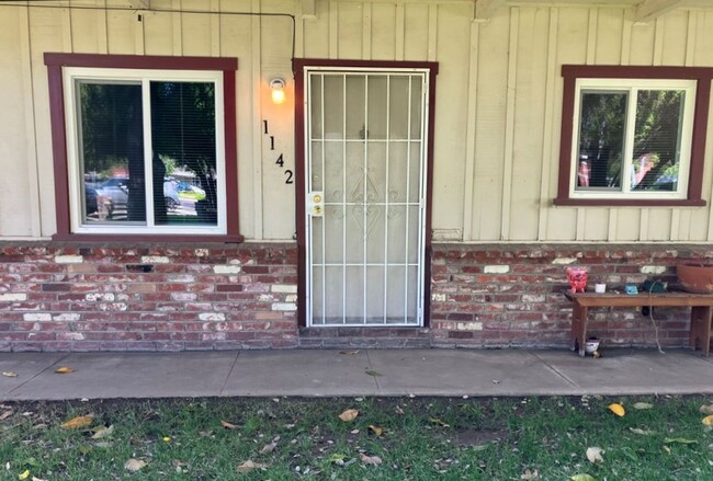 property at 1142 Stoddard Ave