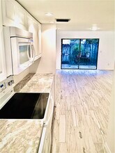 625 Halifax N Ave, Unit 31 in Daytona Beach, FL - Foto de edificio - Building Photo