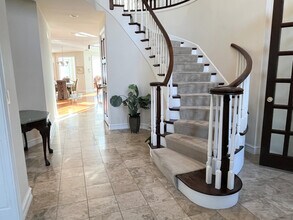 711 Berkshire Ct in Downers Grove, IL - Building Photo - Building Photo