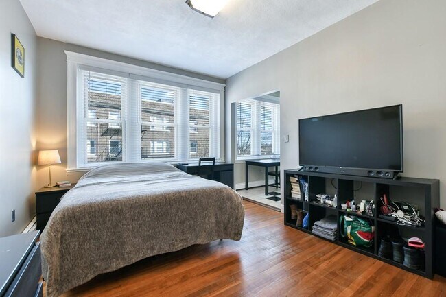 property at 1625 Commonwealth Ave