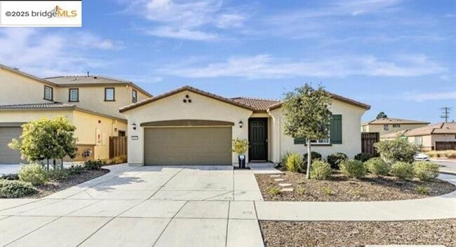 property at 4067 Kenwood Cir