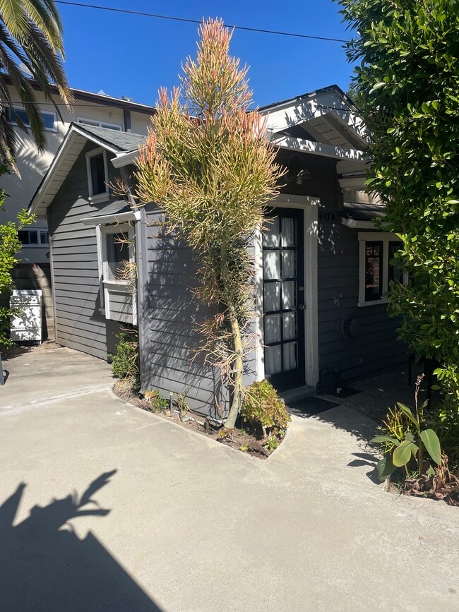 property at 407 Naranja Dr