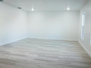 2201 CONWAY Dr in Deltona, FL - Building Photo - Building Photo