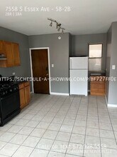 7558 S Essex Ave in Chicago, IL - Building Photo - Building Photo