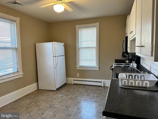 165 S Main St in Doylestown, PA - Building Photo - Building Photo