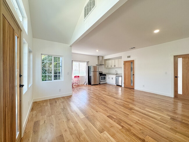 2418 Fairmount St, Unit 2418 in Los Angeles, CA - Building Photo - Building Photo