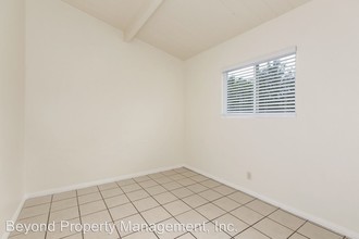 1615 Lemon St in Oceanside, CA - Building Photo - Building Photo