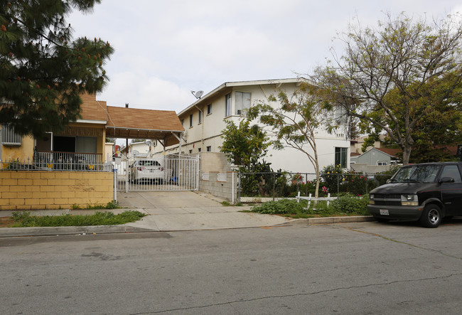 2337 Niagara St in Burbank, CA - Building Photo - Building Photo