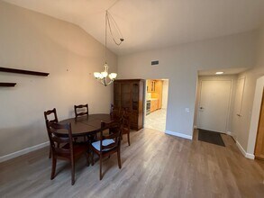 18111 Village 18 in Camarillo, CA - Building Photo - Building Photo