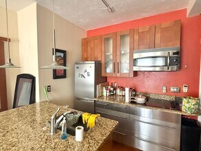 65 Burbank St, Unit 12A in Boston, MA - Building Photo - Building Photo