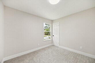 7811 Ashwell Ct in Spring, TX - Foto de edificio - Building Photo