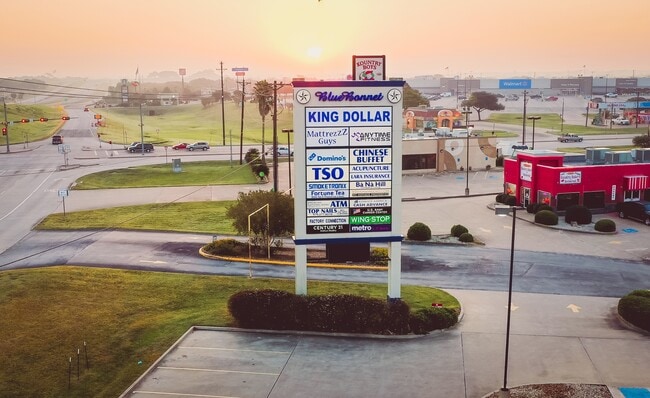 property at 2662 Hwy 290 W