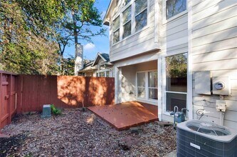 100 S Piper Trace in Spring, TX - Building Photo - Building Photo