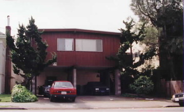 473 Alcatraz Ave in Oakland, CA - Building Photo - Building Photo