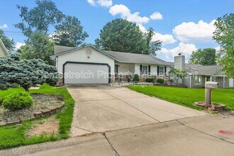 1117 Athena Way in St. Peters, MO - Building Photo - Building Photo