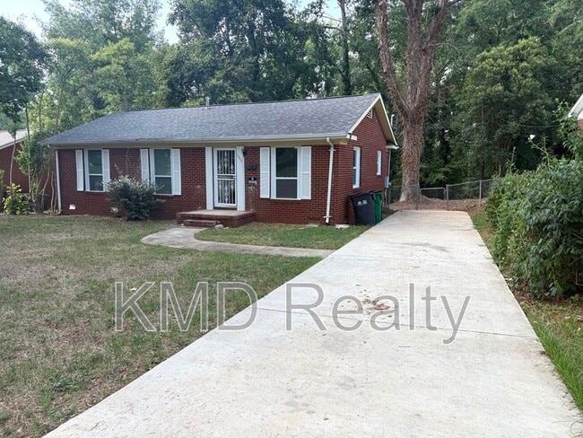 property at 3900 Crestridge Dr