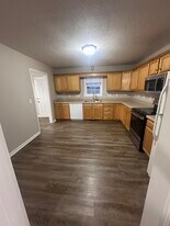 4293 Bristow Rd in Bowling Green, KY - Building Photo