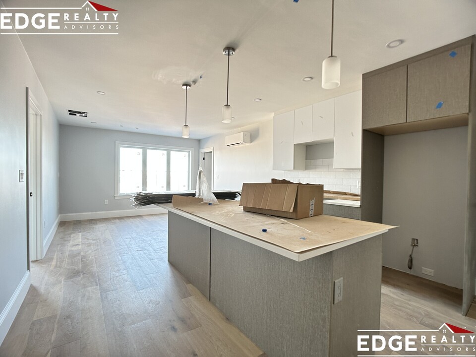 52 Bennett St, Unit 1 in Boston, MA - Building Photo