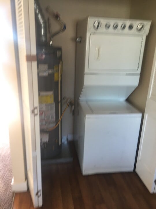 5714 NE Glisan St, Unit Upstair in Portland, OR - Foto de edificio