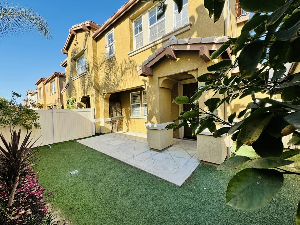 1516 San Borja St in Chula Vista, CA - Building Photo