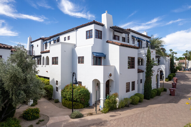 Veritas at McCormick Ranch in Scottsdale, AZ - Building Photo - Primary Photo