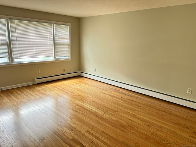 138 Carroll St in New Britain, CT - Building Photo - Building Photo