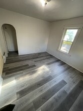 1114 Pennsylvania Ave, Unit 2 in Erie, PA - Building Photo - Building Photo