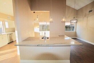 3015 Quail Valley E Dr in Missouri City, TX - Building Photo - Building Photo