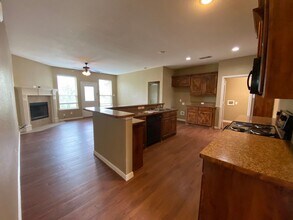 254 Driftwood Ct in Runaway Bay, TX - Building Photo - Building Photo