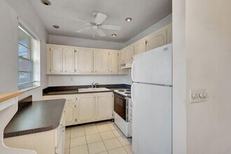 332 Sheffield N in West Palm Beach, FL - Building Photo - Building Photo