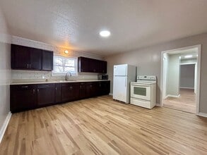 1979 Barbara St in Muskegon, MI - Building Photo - Building Photo