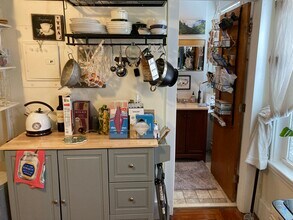 14 Garrison Ave, Unit 6 in Somerville, MA - Foto de edificio - Building Photo