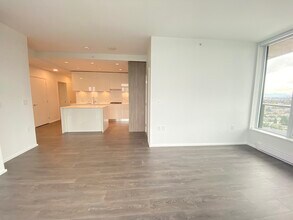 4650 Brentwood Blvd in Burnaby, BC - Building Photo - Building Photo