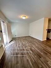 526 S 1st Ave, Unit 3 in Covina, CA - Building Photo - Building Photo